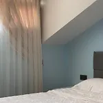 公寓式酒店 X