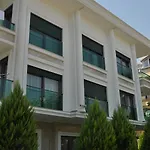 Aparthotel X