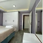X Ξενοδοχείο με διαμερίσματα 4*